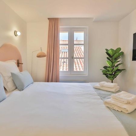 Nice 2 Bed Flat - Hyper Centre St Tropez Сен-Тропе Екстер'єр фото