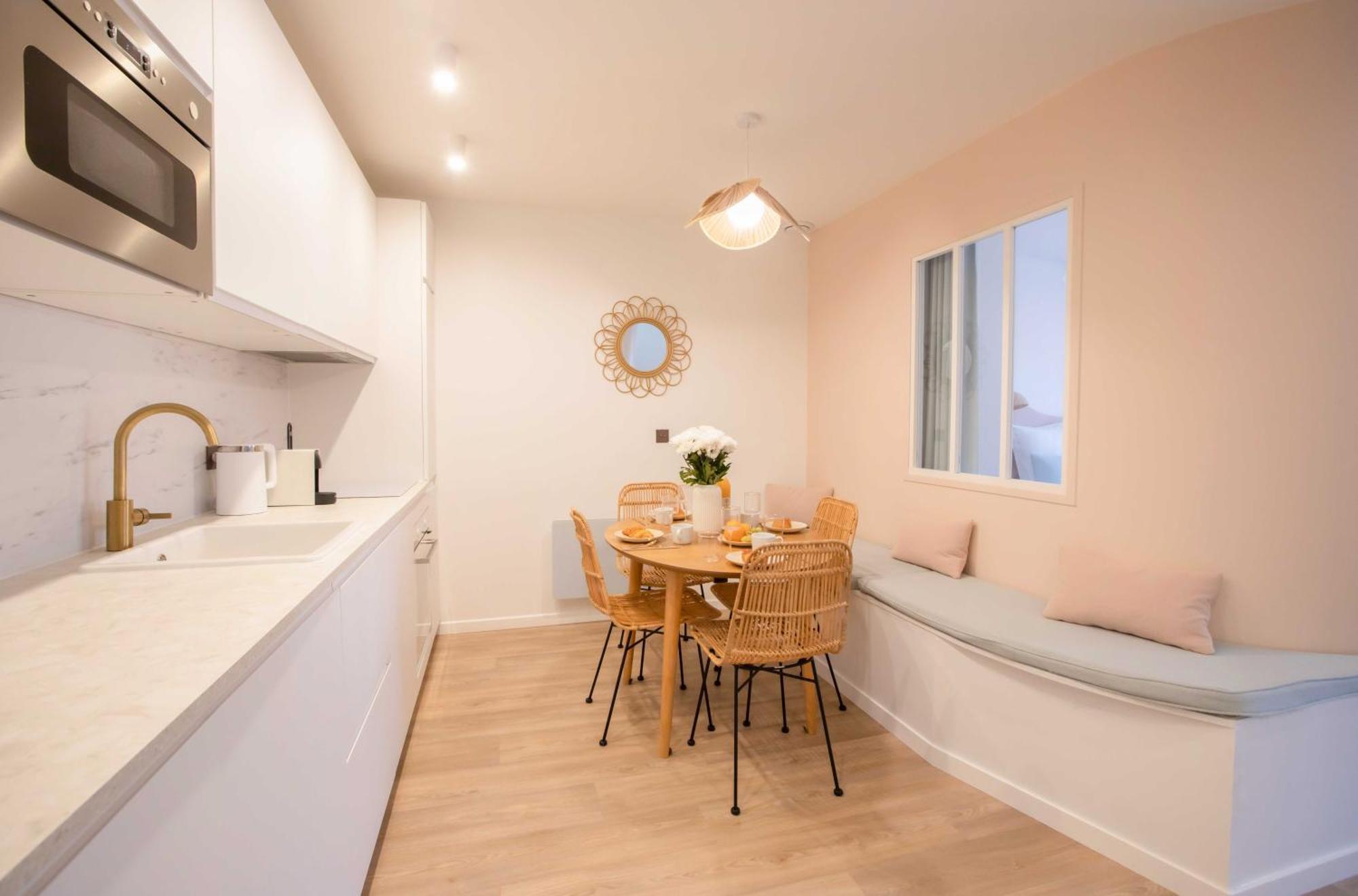 Nice 2 Bed Flat - Hyper Centre St Tropez Сен-Тропе Екстер'єр фото